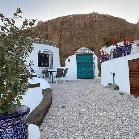 Cuevas Oro Y Arcilla Villa Guadix Bagian luar foto